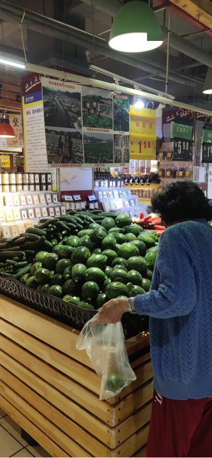 高安吃瓜事件,一场网络热议背后的真相揭秘